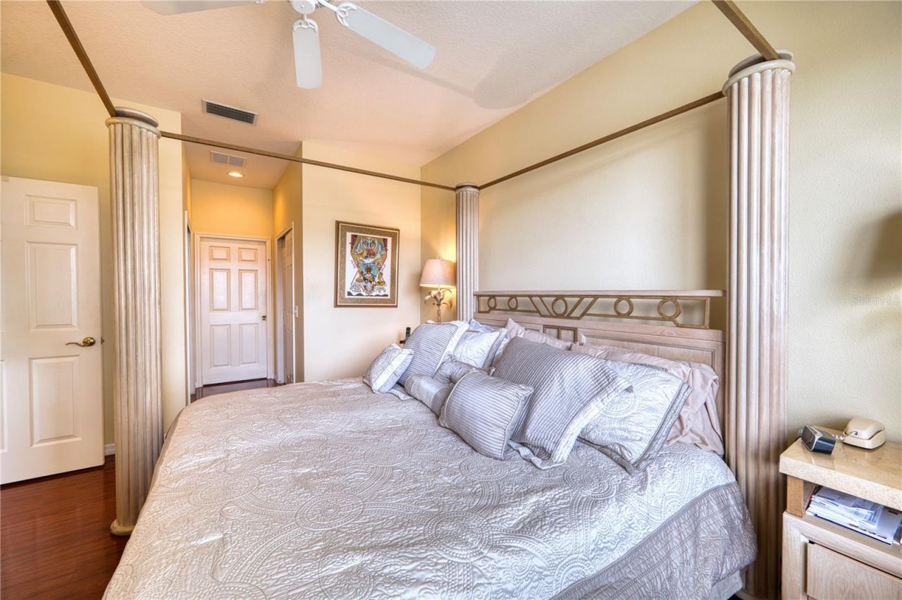 8014 Victoria Falls Circle, Sarasota, FL 34243 Photo