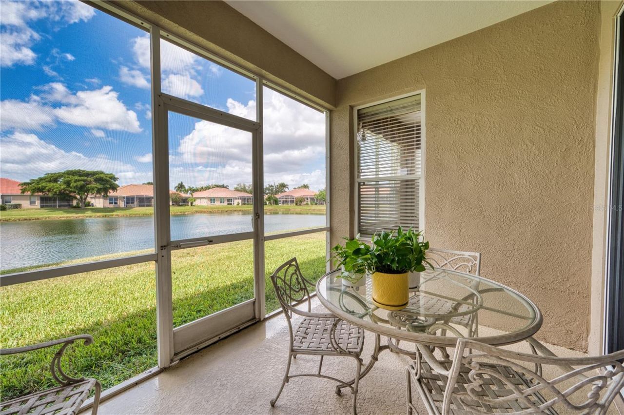 8014 Victoria Falls Circle, Sarasota, FL 34243 Photo