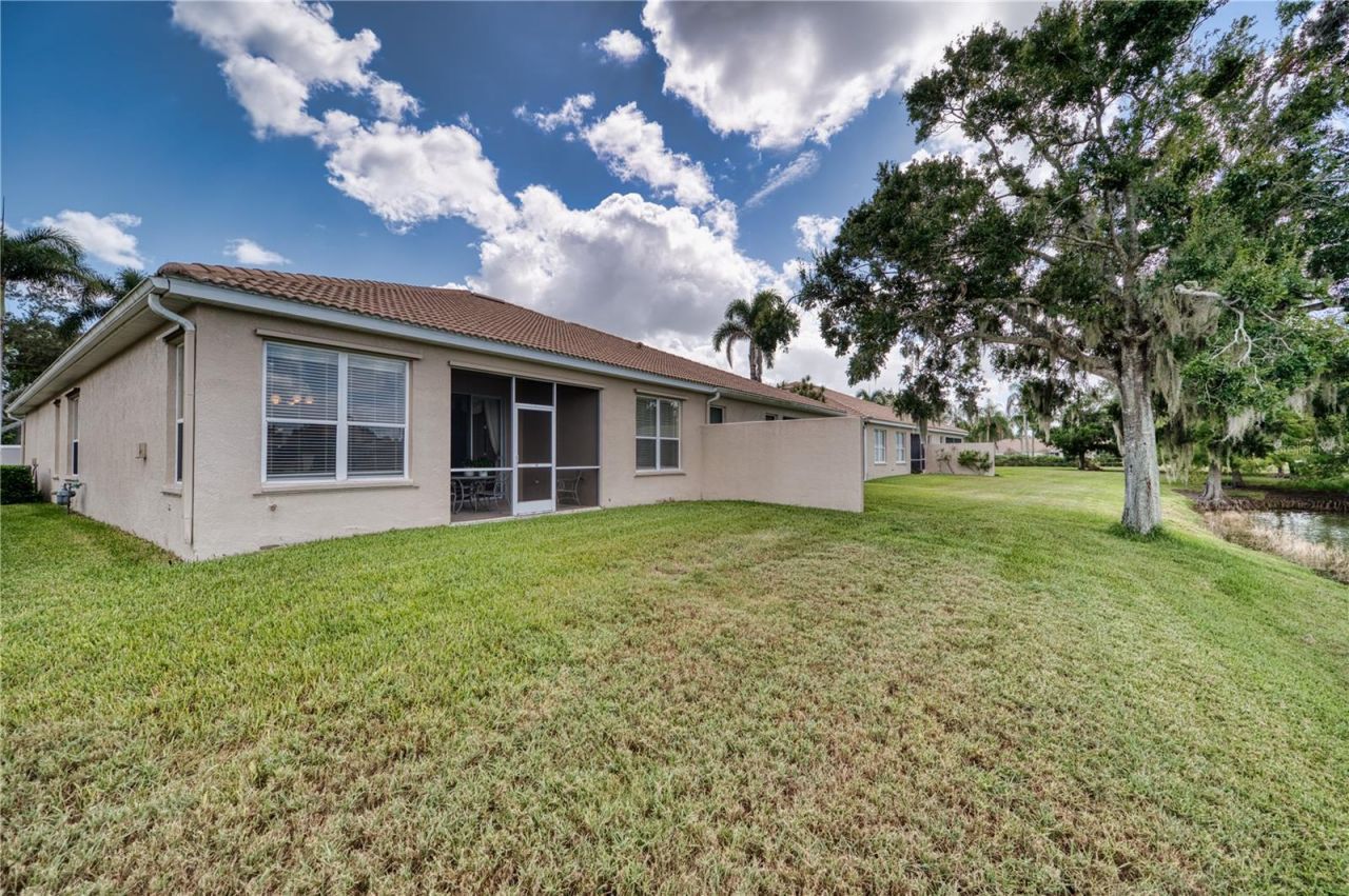 8014 Victoria Falls Circle, Sarasota, FL 34243 Photo