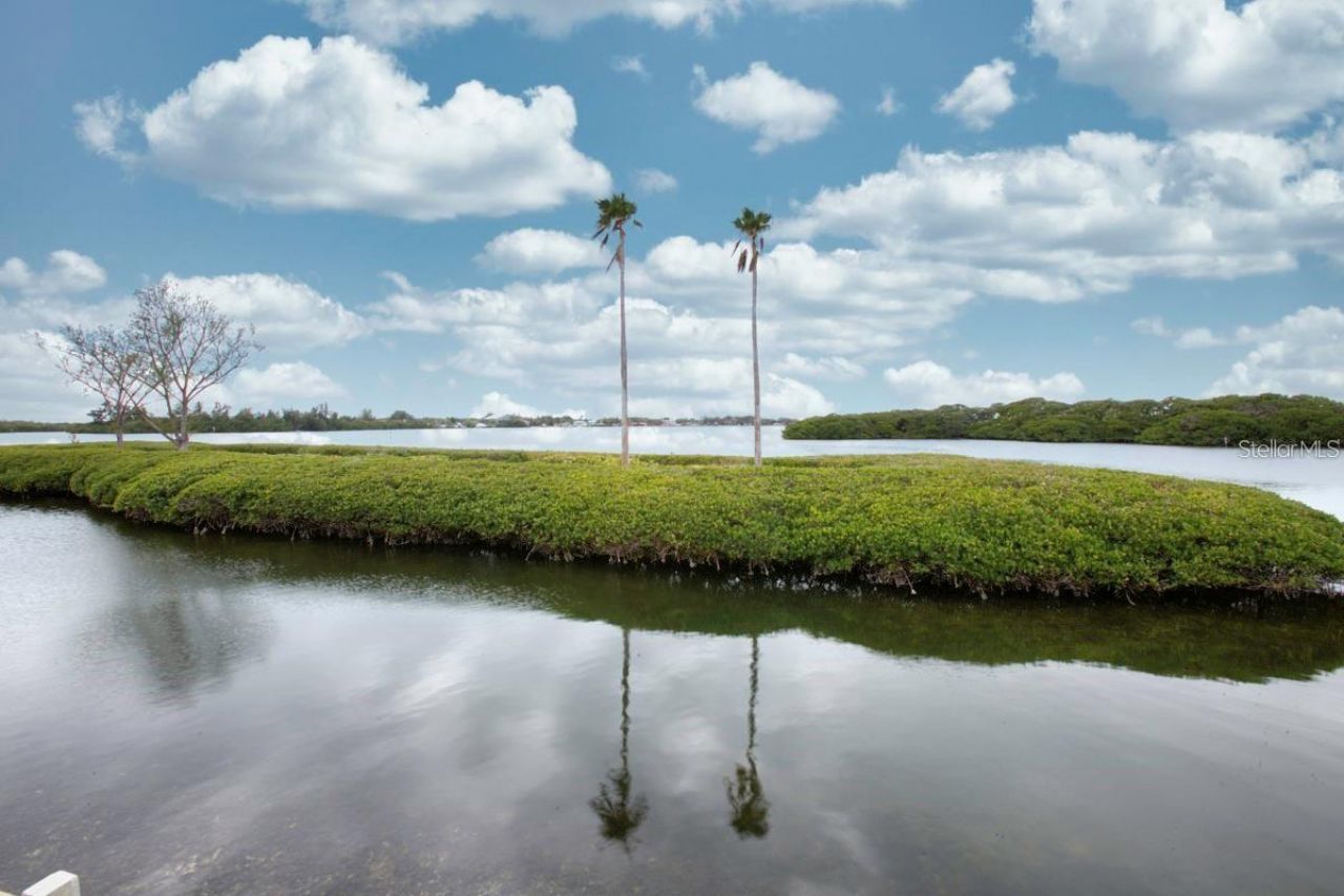 2840 Trinidad Way, Palmetto, FL 34221 Photo