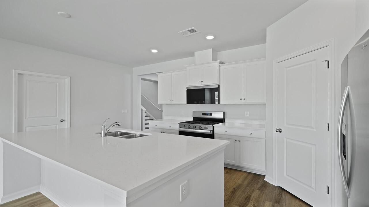 460 Tulip Poplar Drive Photo 5