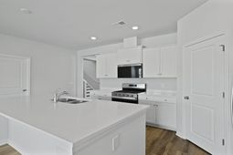 460 Tulip Poplar Drive photo 4