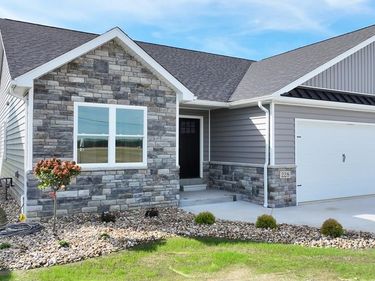 228 E Main St, Shelby, OH 44875