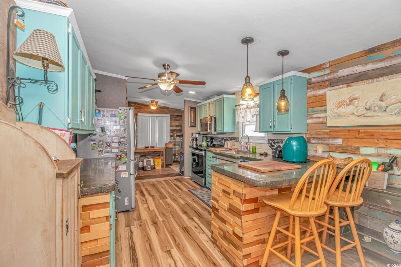 3272 Lyndon Dr. Photo 10