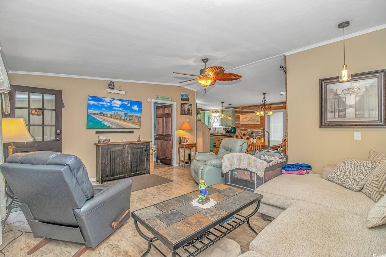 3272 Lyndon Dr. Photo 9