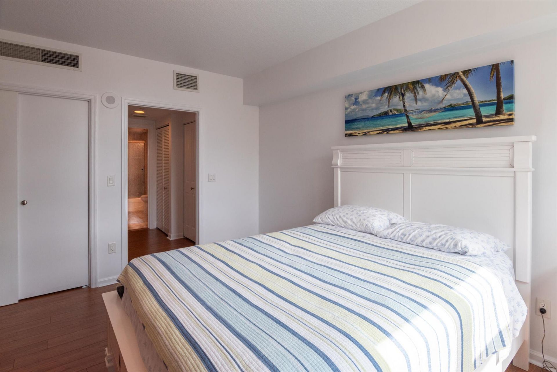 403 S Sapodilla Avenue, Unit 207, West Palm Beach, FL 33401 Photo