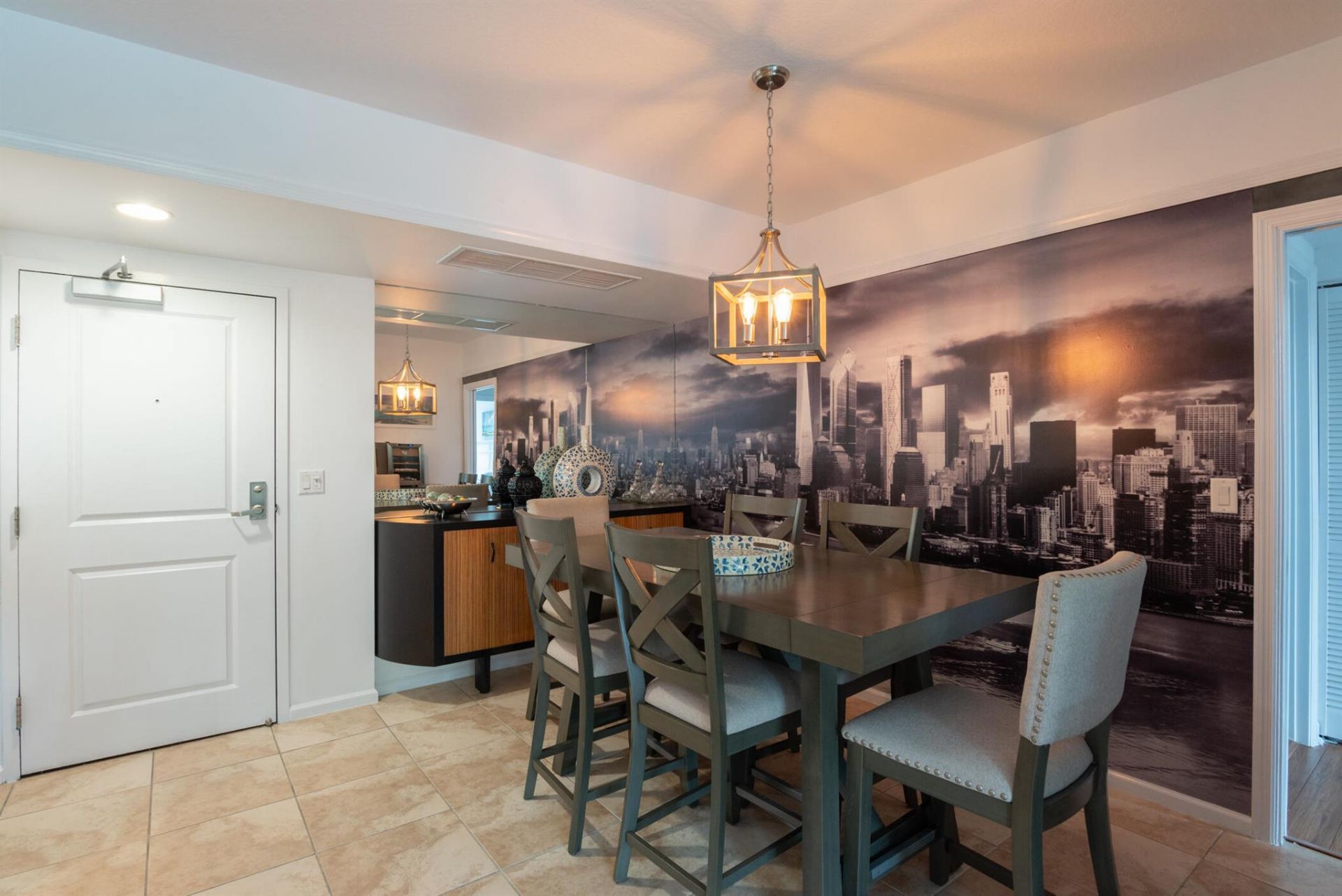 403 S Sapodilla Avenue, Unit 207, West Palm Beach, FL 33401 Photo