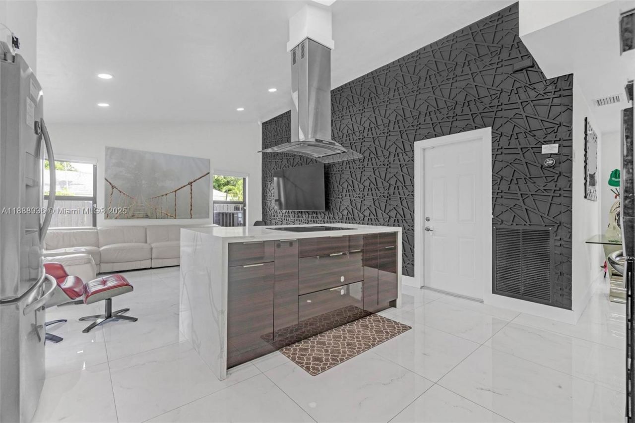 8840 SW 181st Ter, Palmetto Bay, FL 33157 Photo