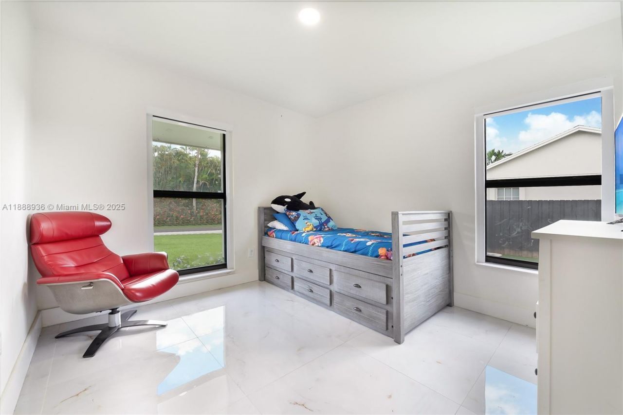 8840 SW 181st Ter, Palmetto Bay, FL 33157 Photo