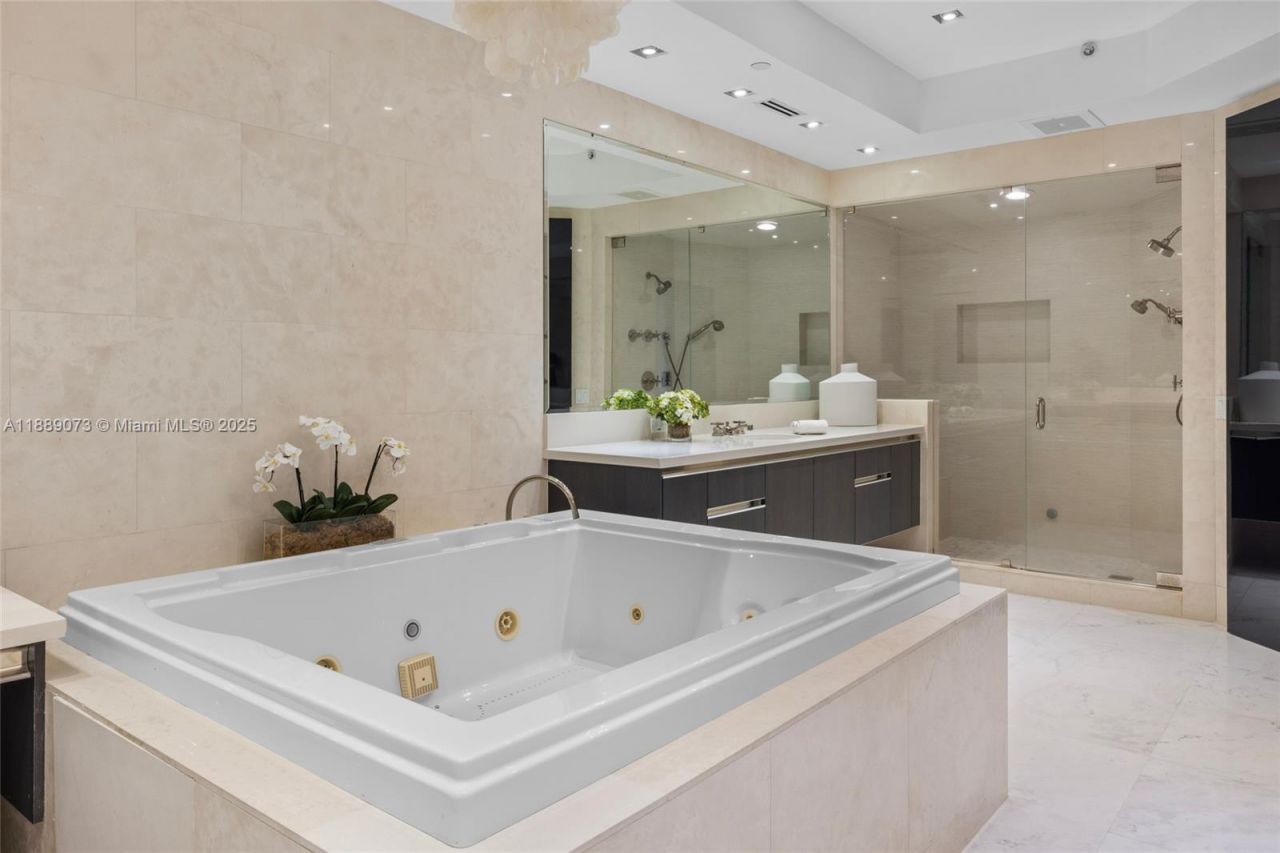 7133 Fisher Island Dr, Unit 7133, Miami Beach, FL 33109 Photo