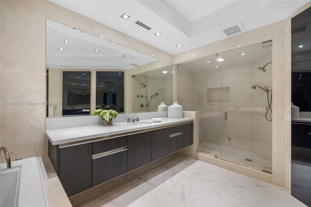 7133 Fisher Island Dr, Unit 7133, Miami Beach, FL 33109 Photo