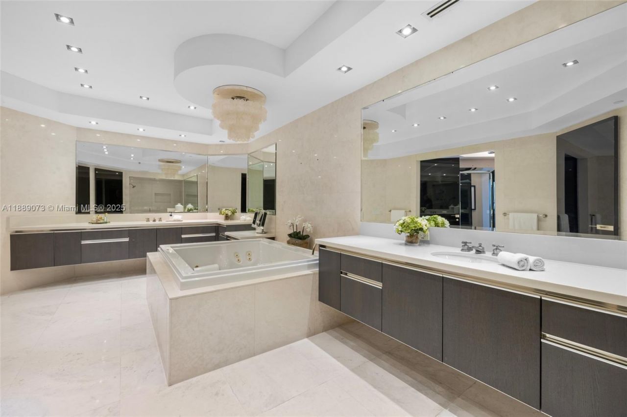 7133 Fisher Island Dr, Unit 7133, Miami Beach, FL 33109 Photo