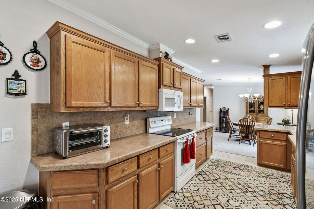 135 Lake Como Drive, Pomona Park, FL 32181 Photo