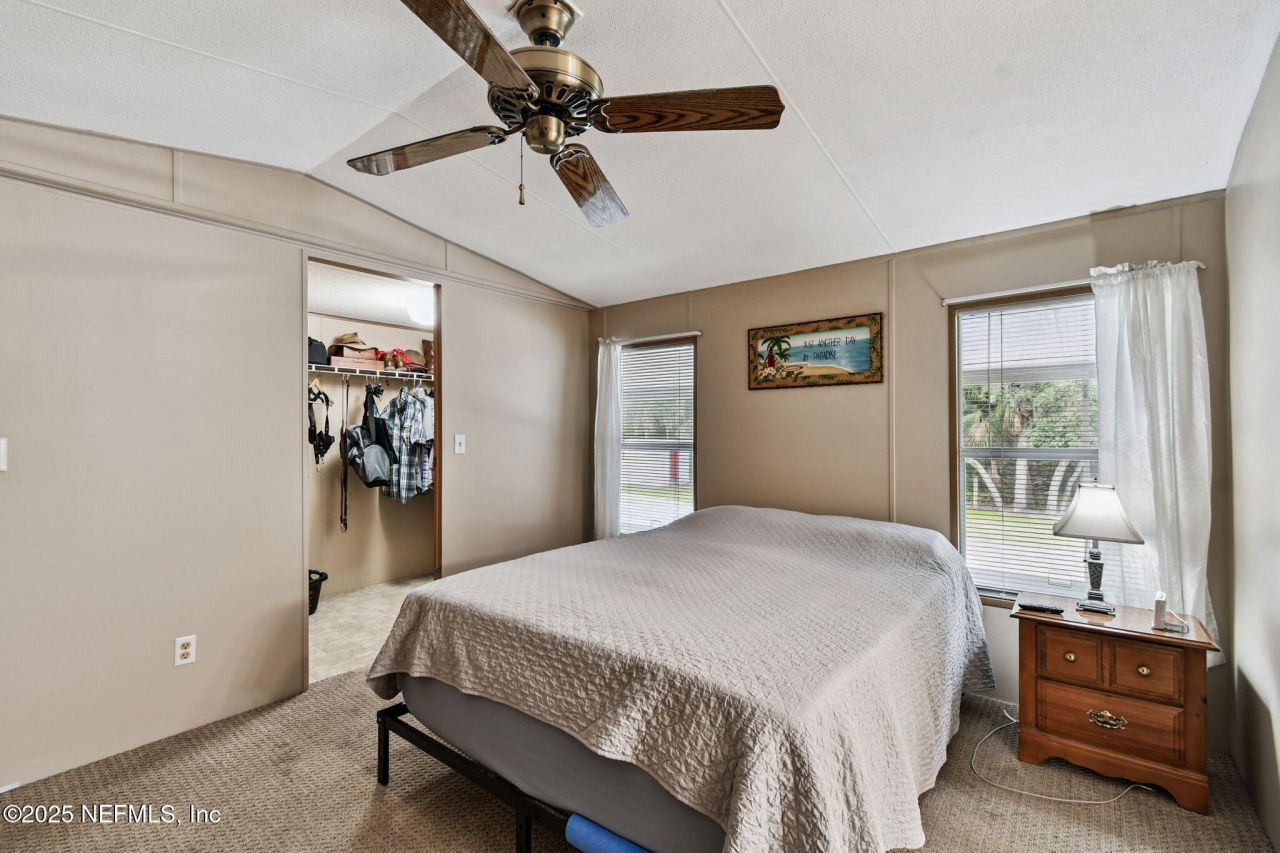 135 Lake Como Drive, Pomona Park, FL 32181 Photo