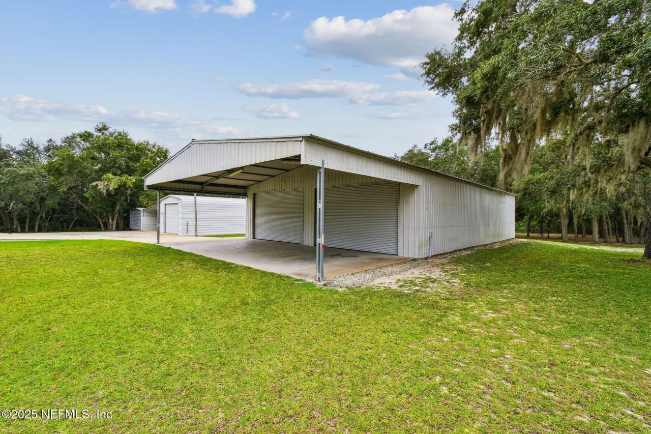 135 Lake Como Drive, Pomona Park, FL 32181 Photo