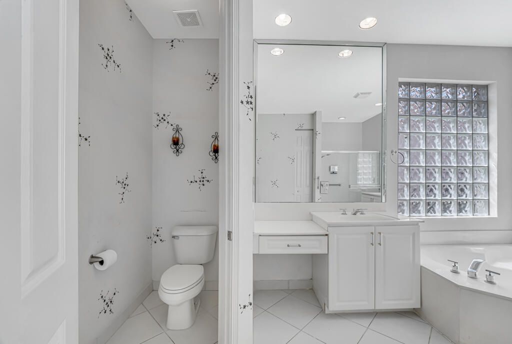 7932 Seagrape Shores Drive, Lake Worth, FL 33467 Photo