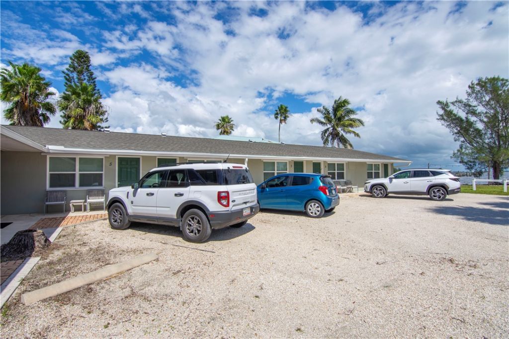 412 Indian River Drive, Sebastian, FL 32958 Photo