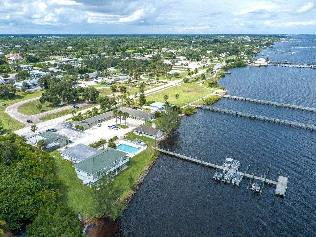 412 Indian River Drive, Sebastian, FL 32958 Photo