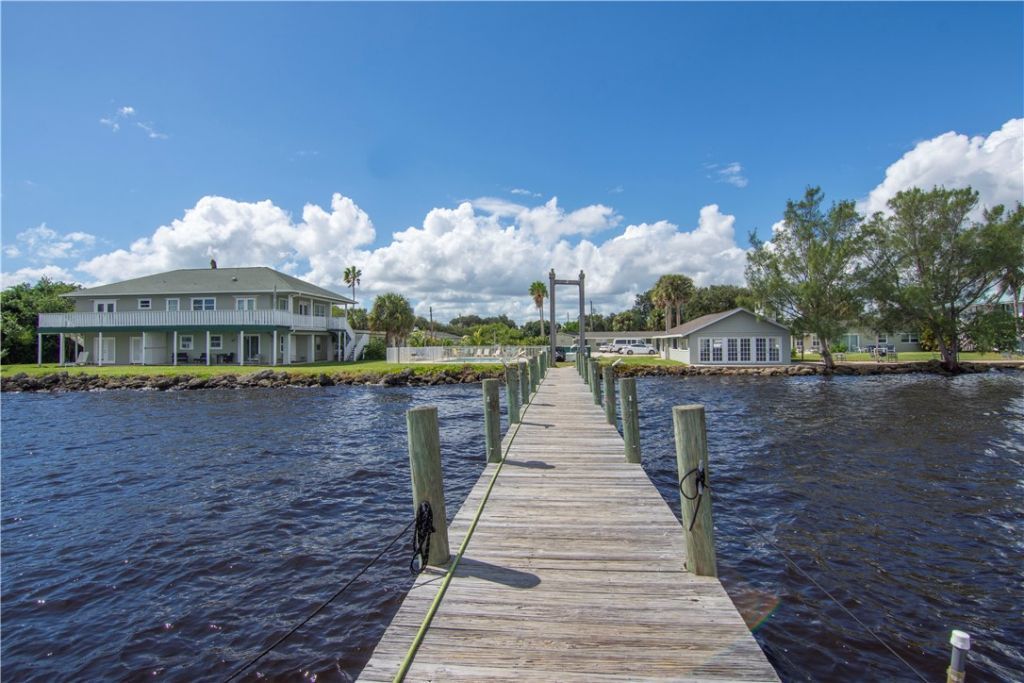 412 Indian River Drive, Sebastian, FL 32958 Photo