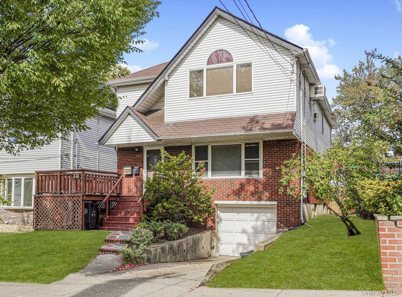 51 Rockwell Avenue, Staten Island, NY 10305 Main Photo