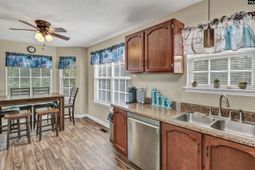 15 Rosepine Drive photo 4