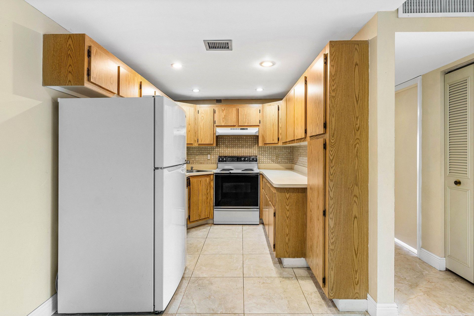 826 Sky Pine Way, Unit D1, Greenacres, FL 33415 Photo