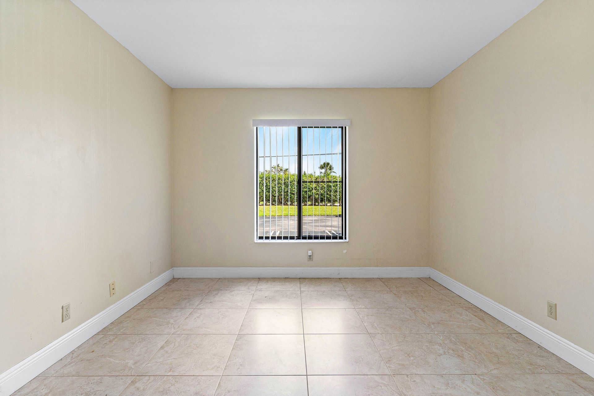 826 Sky Pine Way, Unit D1, Greenacres, FL 33415 Photo