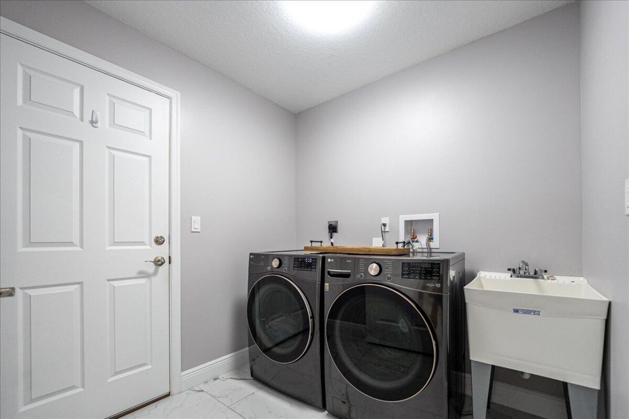 448 SW Vista Lake Drive, Port Saint Lucie, FL 34953 Photo