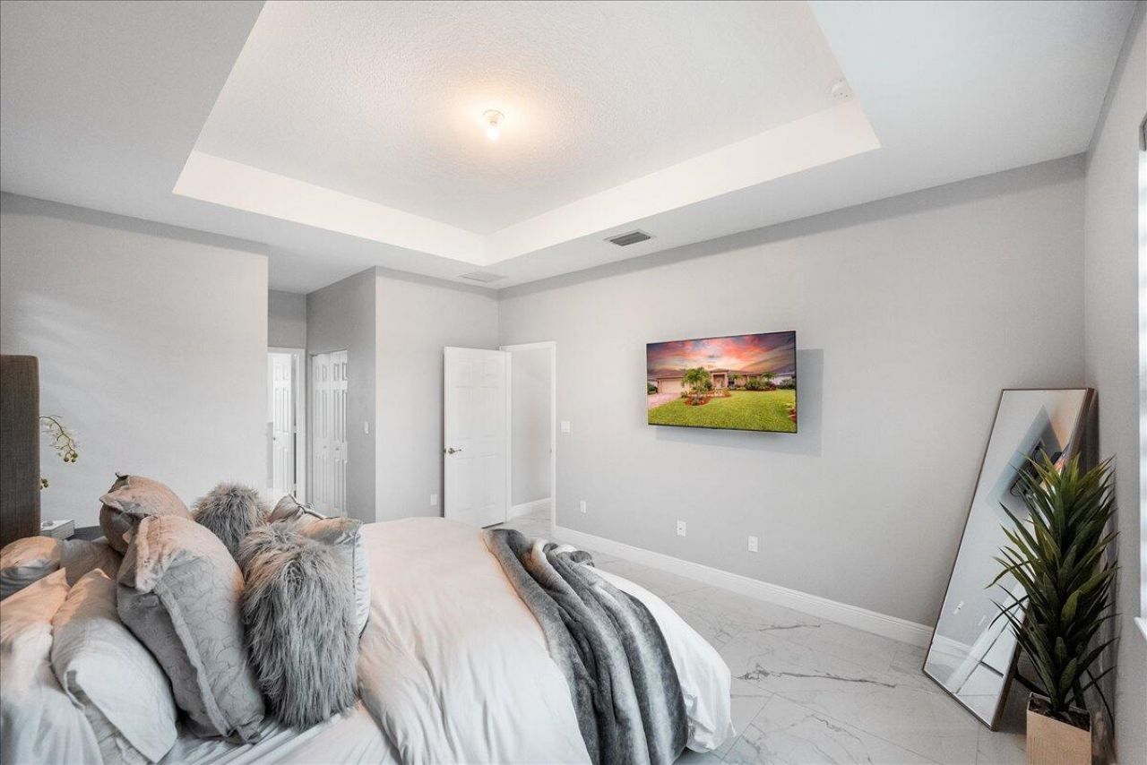 448 SW Vista Lake Drive, Port Saint Lucie, FL 34953 Photo