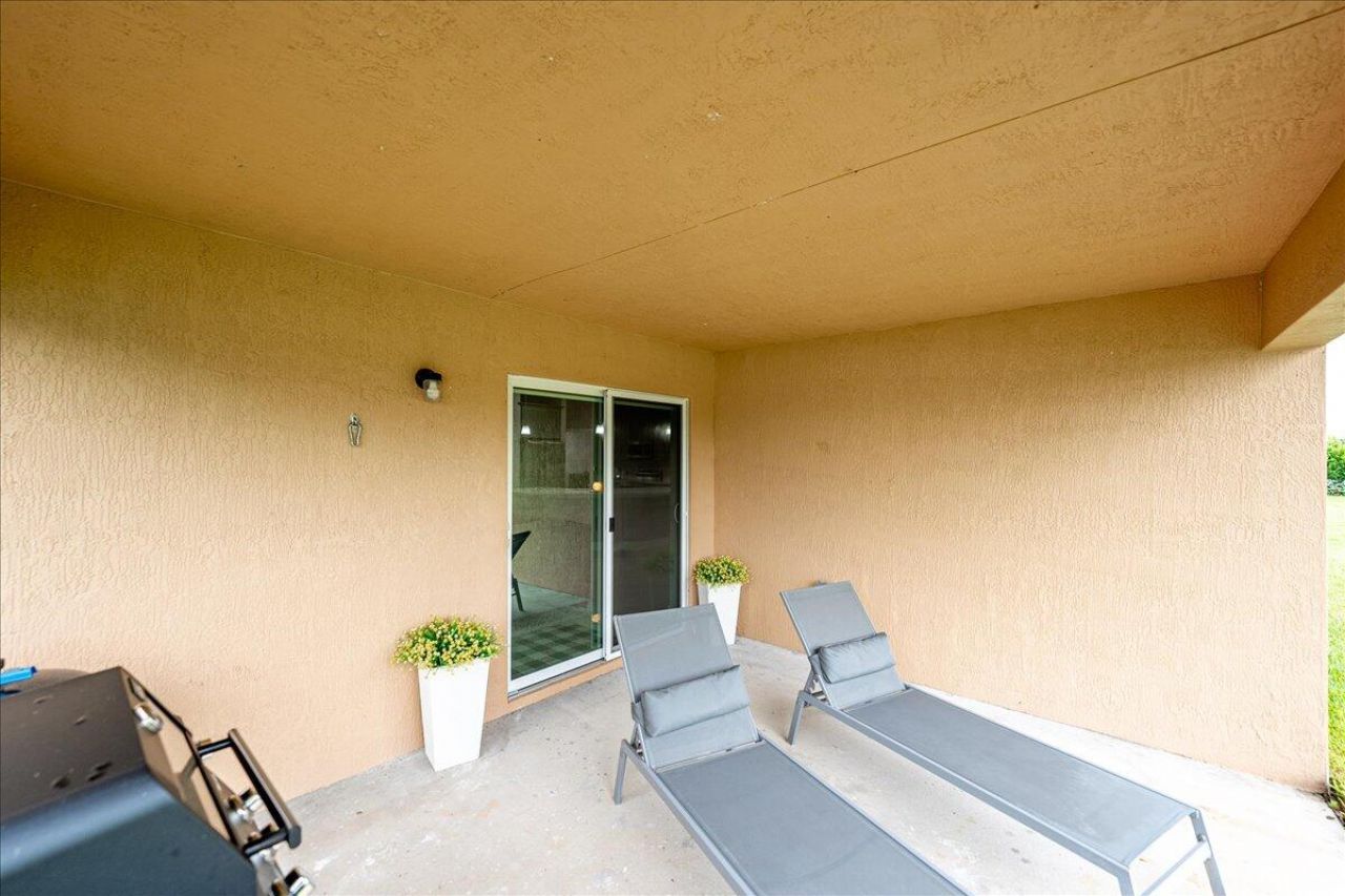 448 SW Vista Lake Drive, Port Saint Lucie, FL 34953 Photo