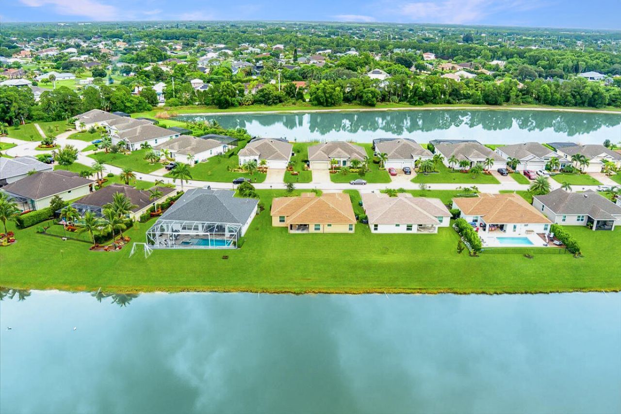 448 SW Vista Lake Drive, Port Saint Lucie, FL 34953 Photo