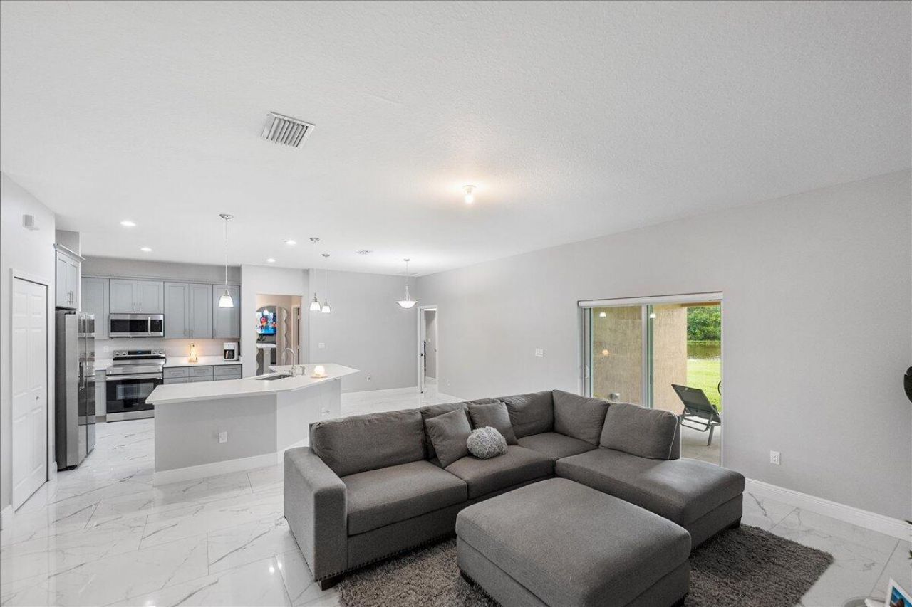 448 SW Vista Lake Drive, Port Saint Lucie, FL 34953 Photo