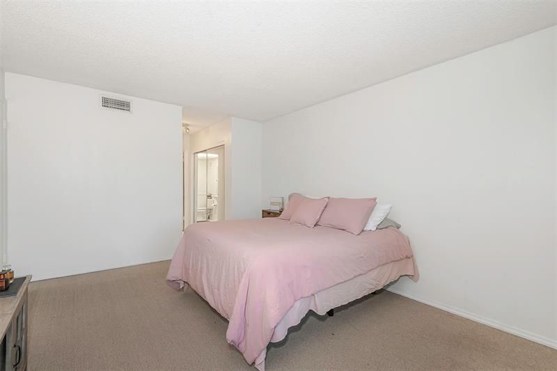 100 Lakeview Drive, Unit 206, Weston, FL 33326 Photo