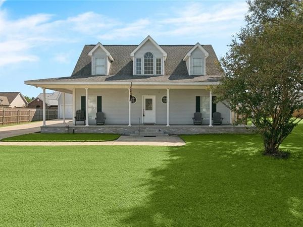 146 BAYOU ESTATES Drive, Des Allemands, LA 70030