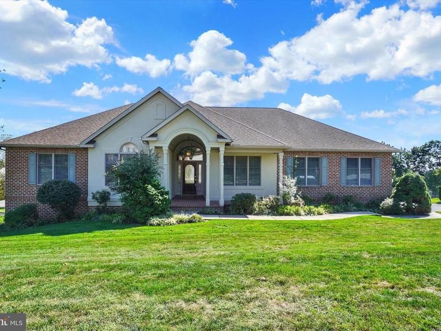 2280 Spangler Circle, York, PA 17406 Main Photo