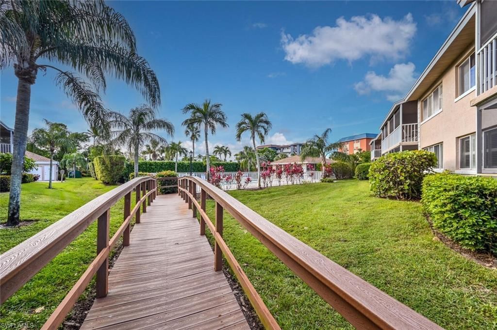 240 Pebble Beach Blvd, Unit 702, Naples, FL 34113 Photo