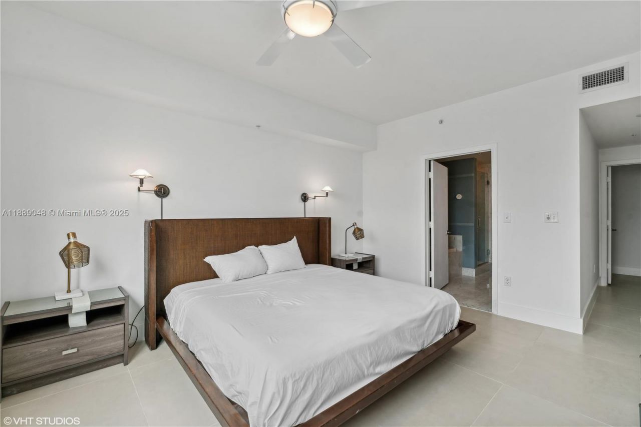 244 Biscayne Blvd, Unit 3903, Miami, FL 33132 Photo