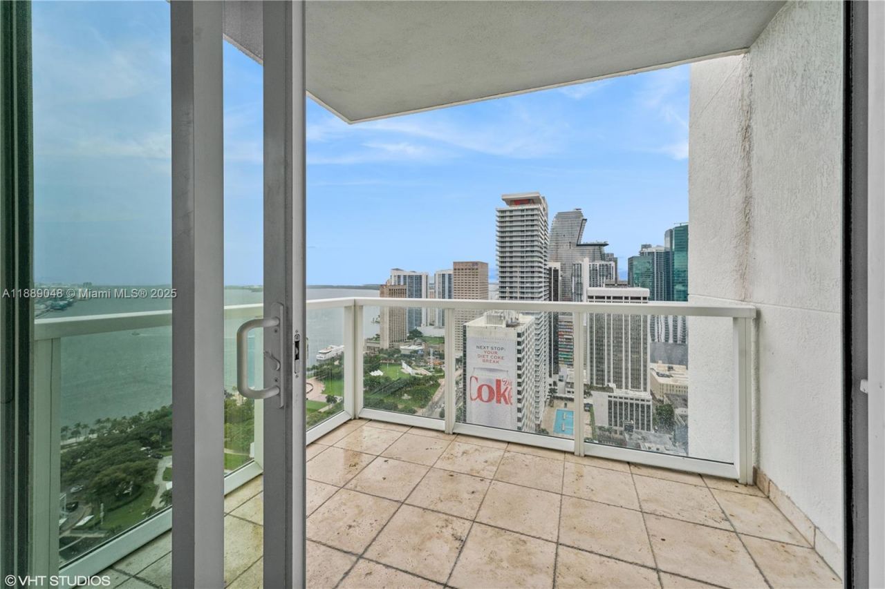 244 Biscayne Blvd, Unit 3903, Miami, FL 33132 Photo