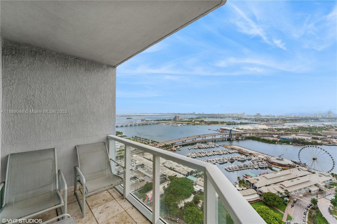244 Biscayne Blvd, Unit 3903, Miami, FL 33132 Photo