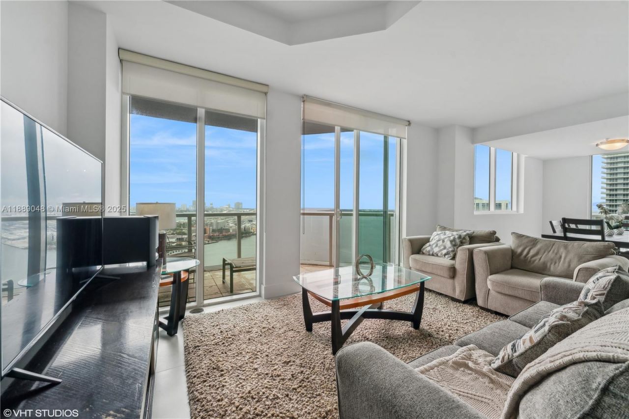 244 Biscayne Blvd, Unit 3903, Miami, FL 33132 Photo