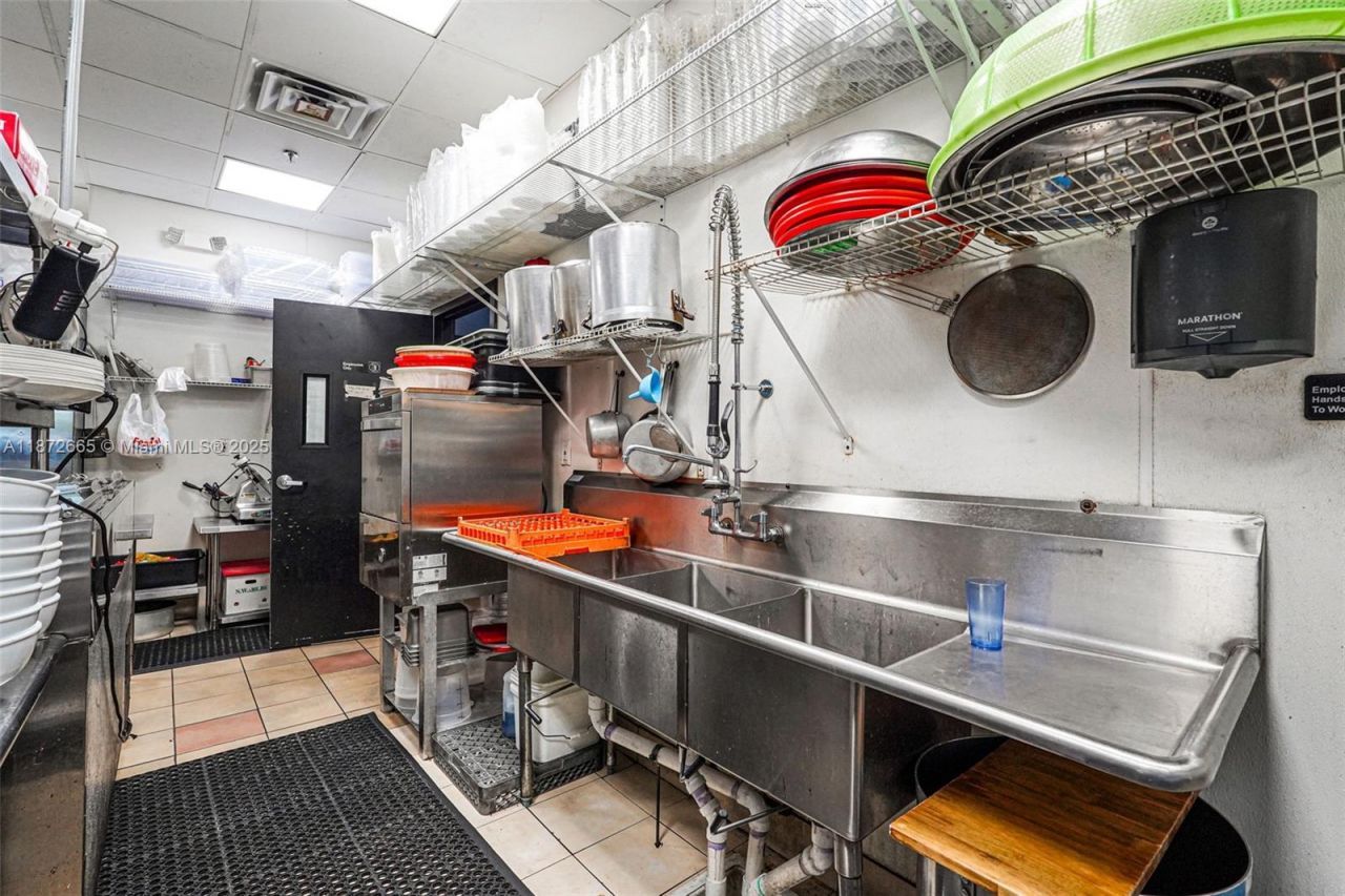 16772 SW 88 St, Miami, FL 33196 Photo