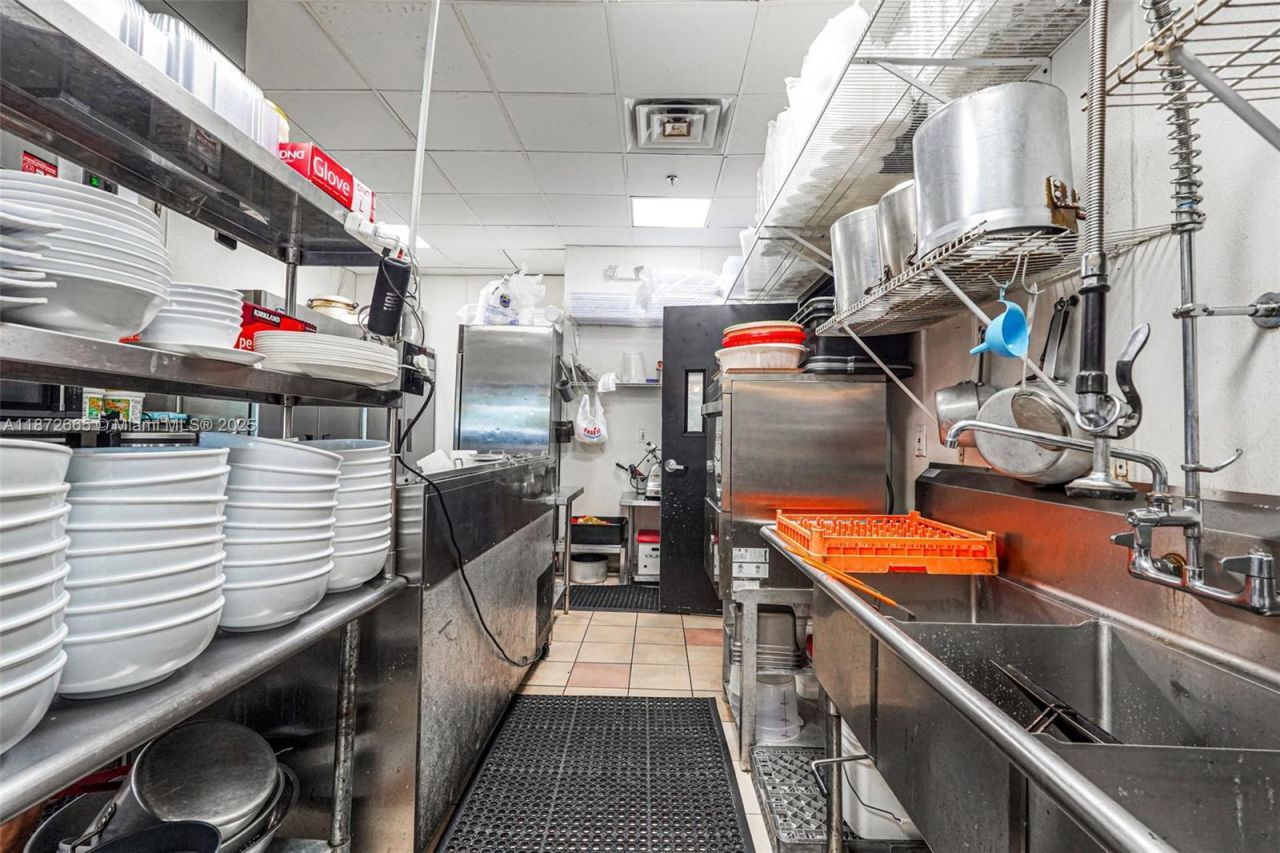 16772 SW 88 St, Miami, FL 33196 Photo