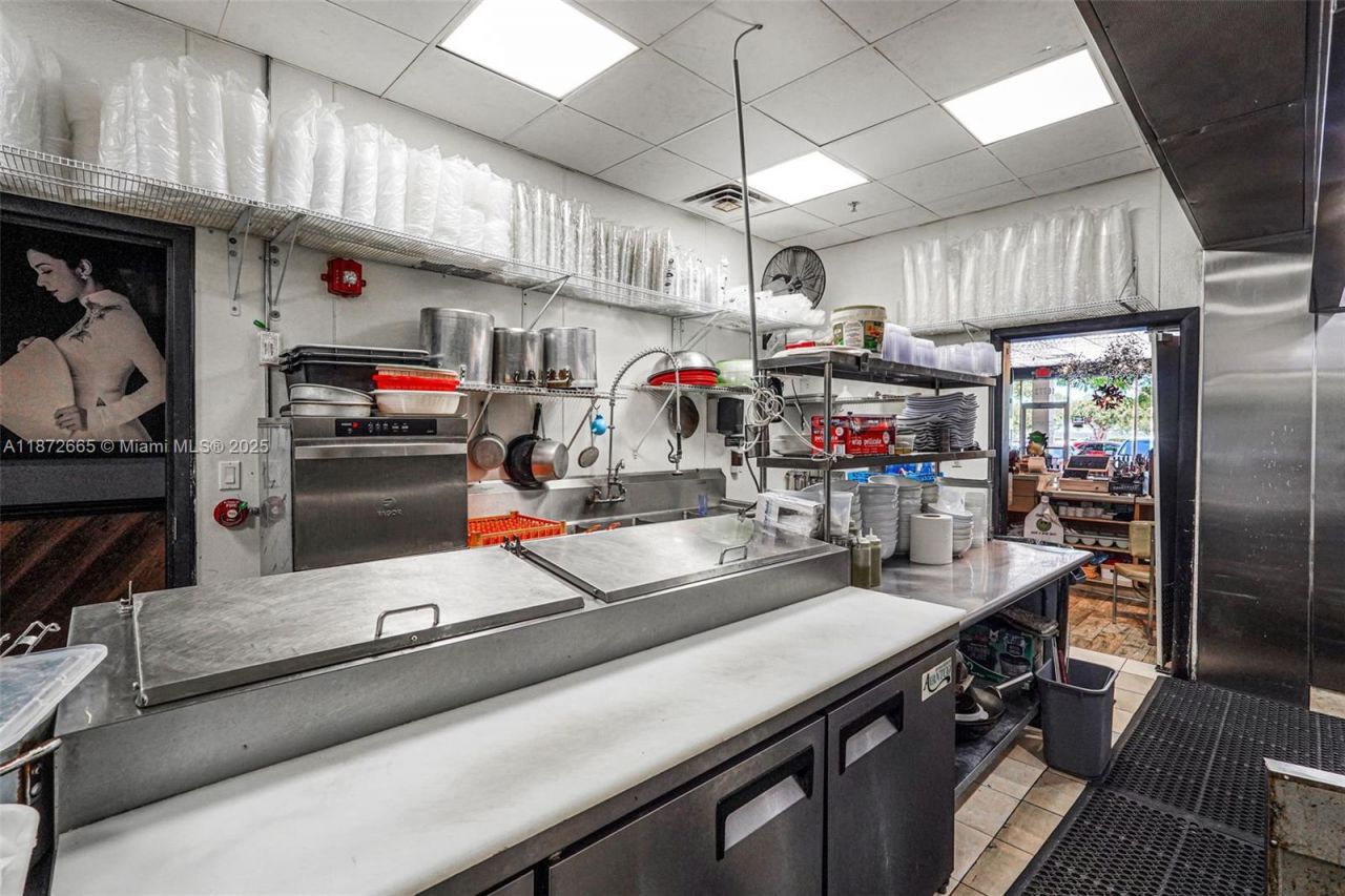 16772 SW 88 St, Miami, FL 33196 Photo