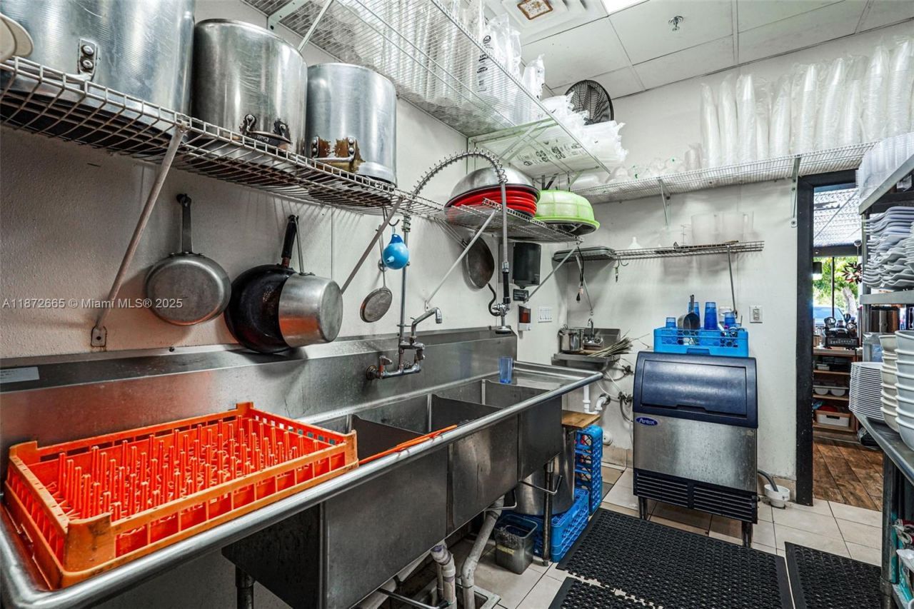 16772 SW 88 St, Miami, FL 33196 Photo