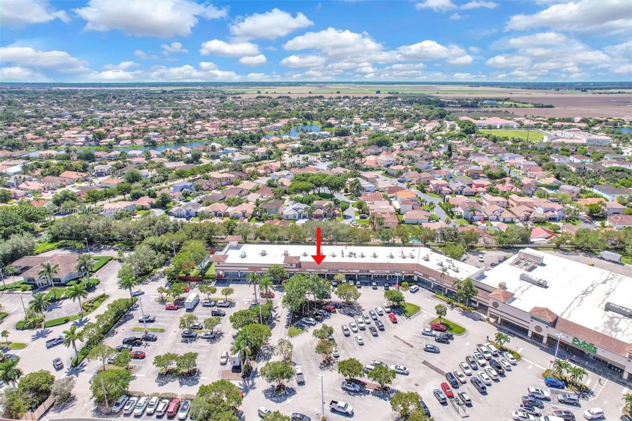 16772 SW 88 St, Miami, FL 33196 Photo