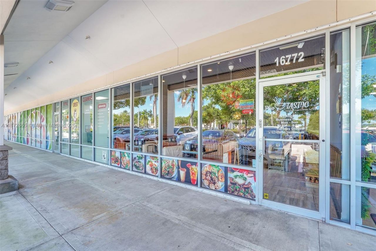 16772 SW 88 St, Miami, FL 33196 Photo