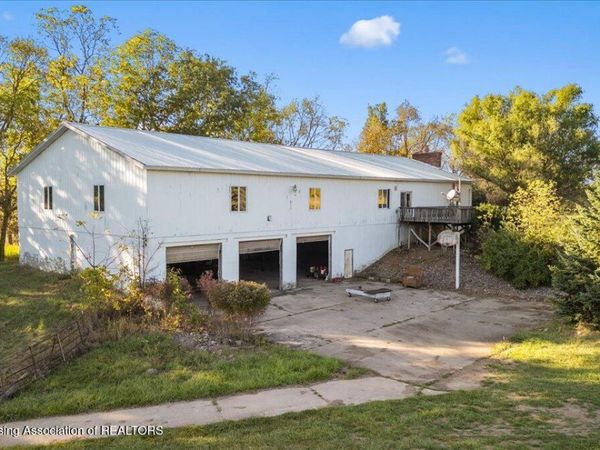 6401 W Curtice Road, Eaton Rapids, MI 48827