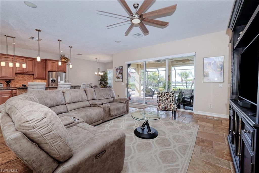 2632 Fairmont Cove Ct, Cape Coral, FL 33991 Photo