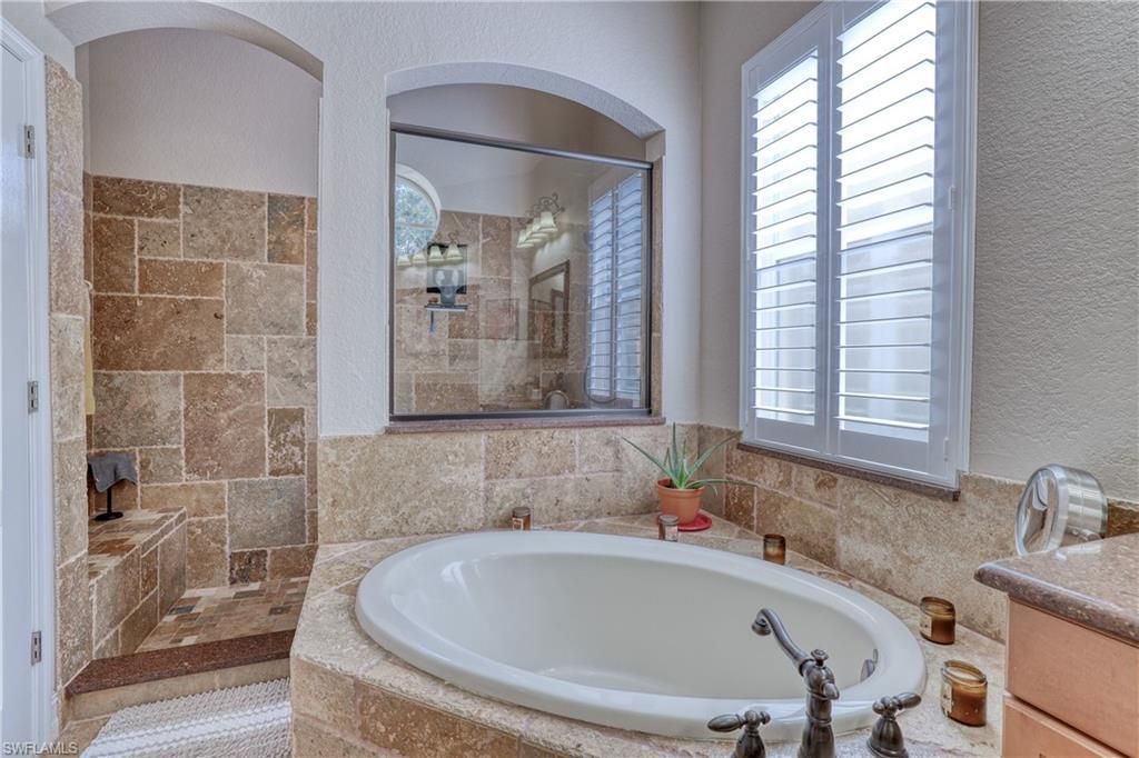 2632 Fairmont Cove Ct, Cape Coral, FL 33991 Photo