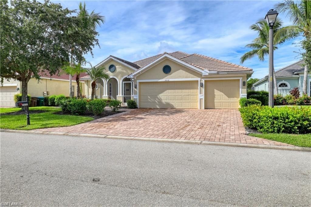 2632 Fairmont Cove Ct, Cape Coral, FL 33991 Photo